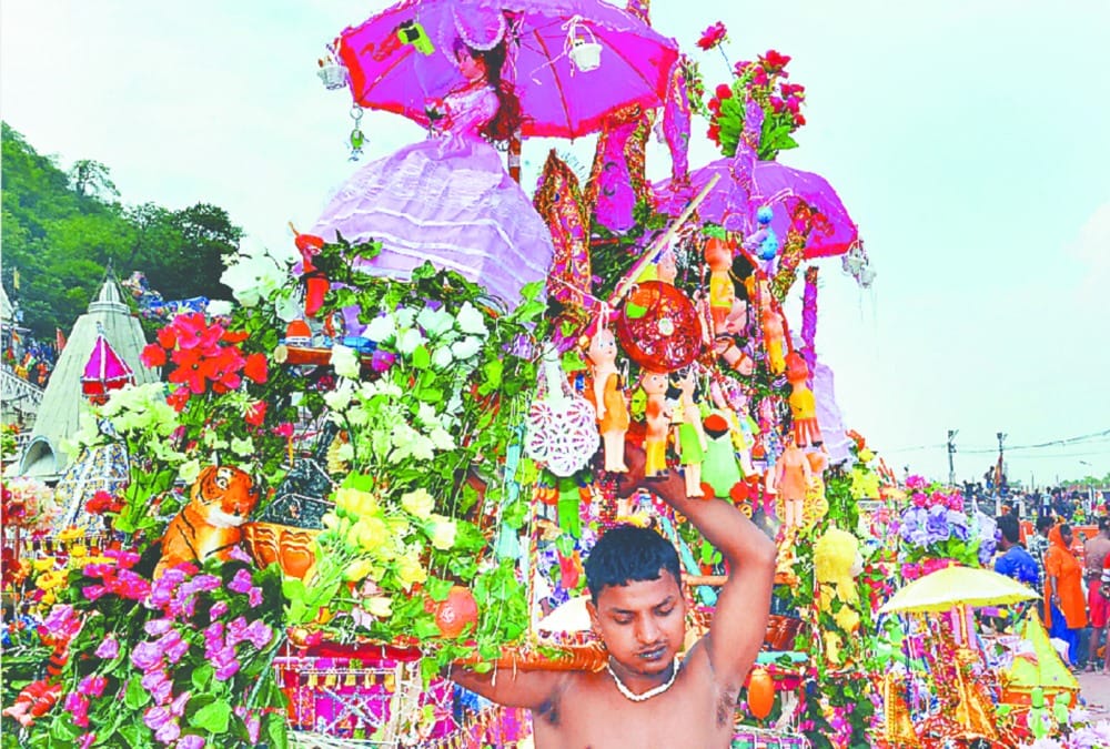Kanwad yatra 2019 haryana Boys take kanwad for Daughters bright Fortune