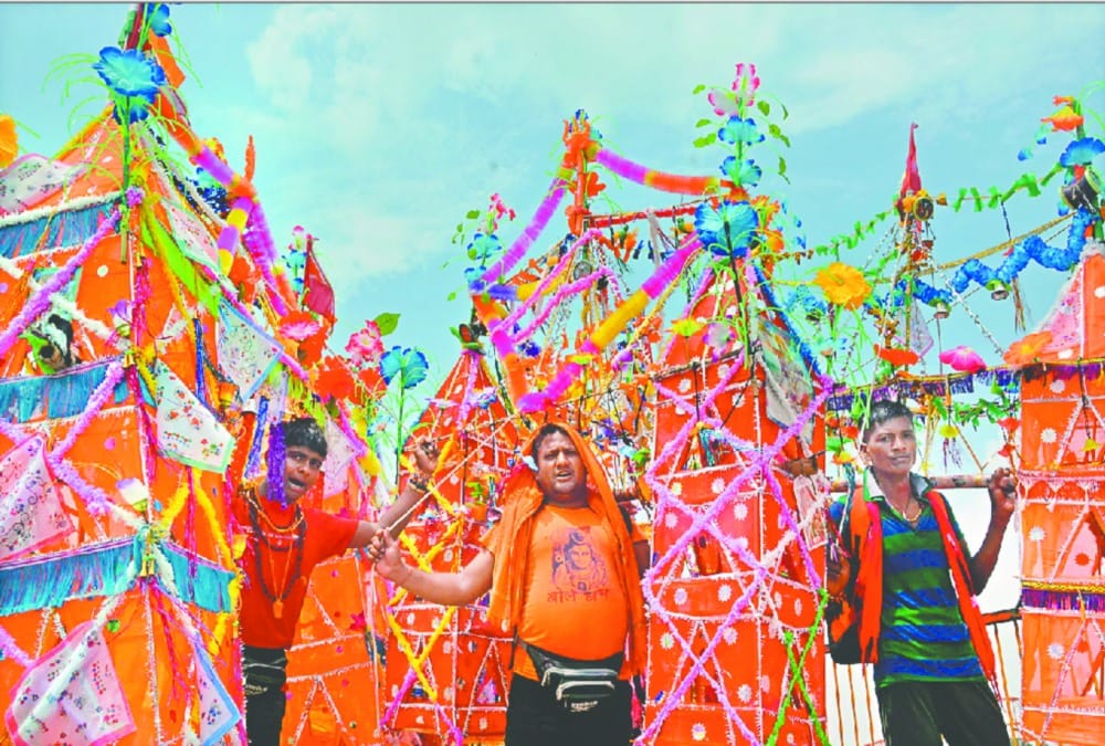 Kanwad yatra 2019 haryana Boys take kanwad for Daughters bright Fortune