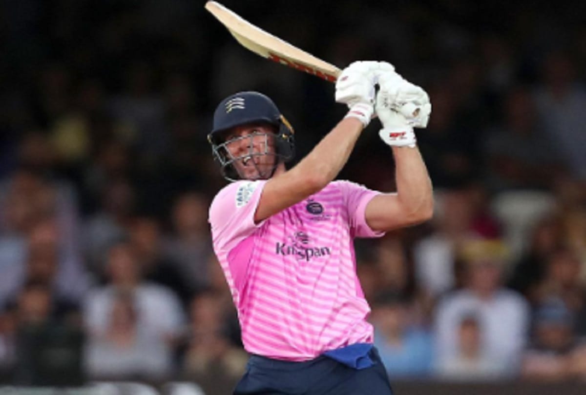 Ab DeVilliers made debut for Middlesex and smashes 88 from 43 balls against Essex