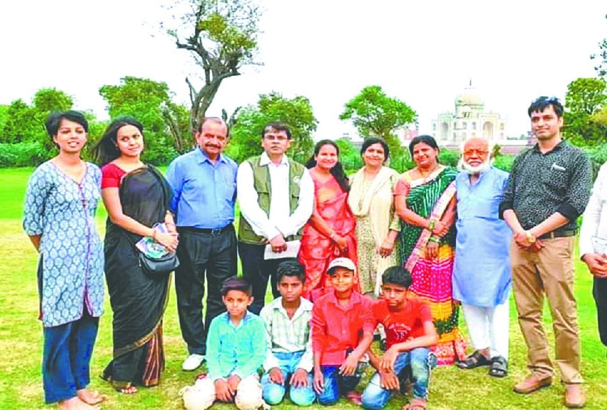 Folklore stories shoot in mehtab bagh behind Taj Mahal