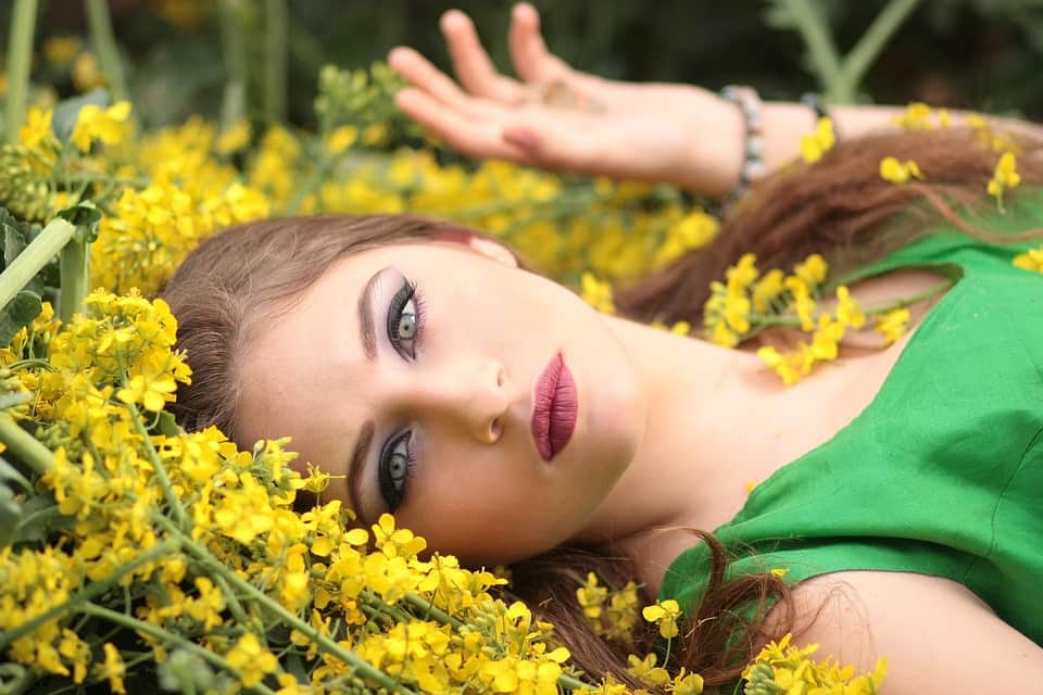 want rosy cheeks add beetroot in home made face pack and get pink glow on face