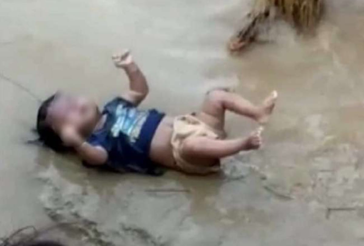 Viral photo of child death due to Flood in Muzaffarpur Bihar, DM told truth about death