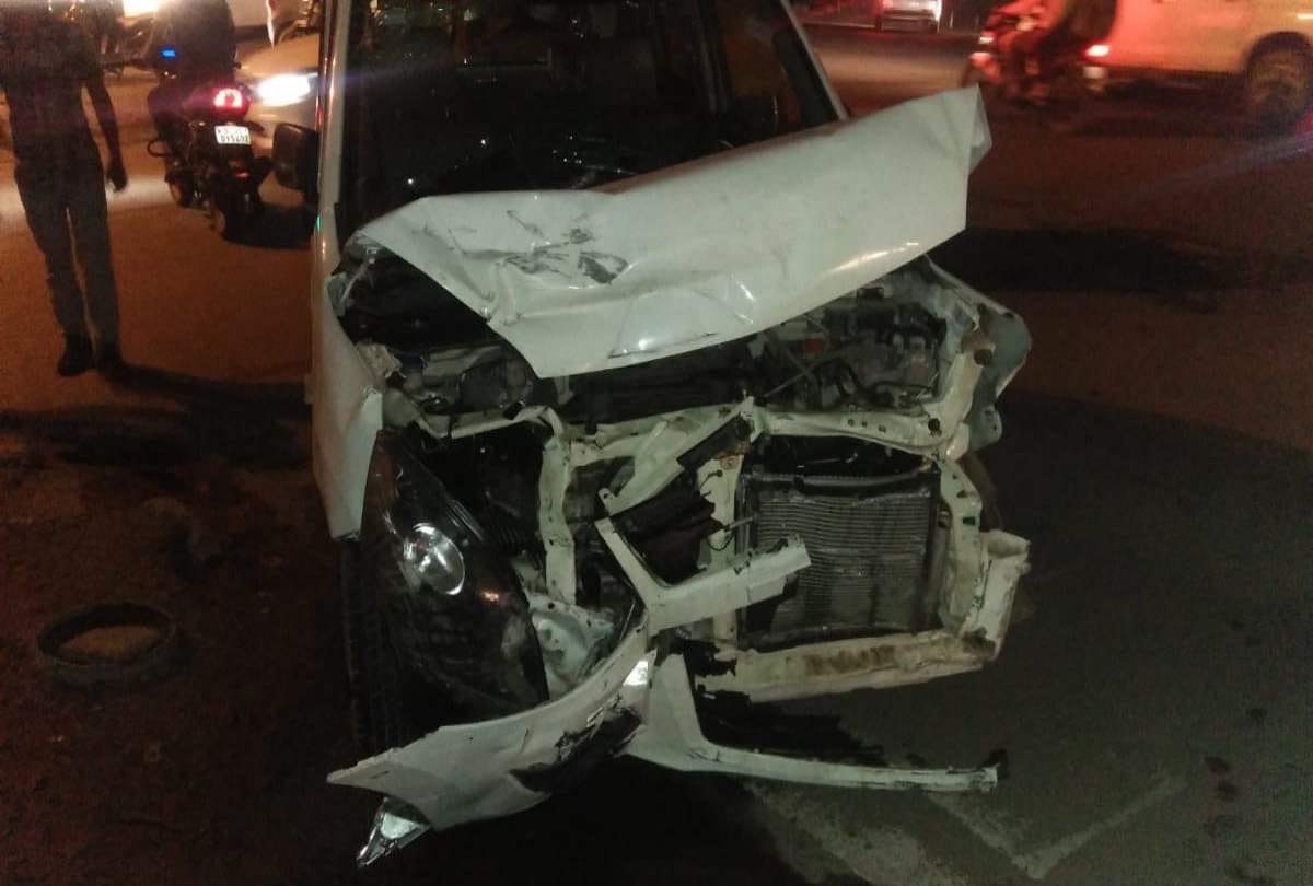 delhi mercedes driven by 19 year old student hits a car 3 crpf constables injured driver arrest