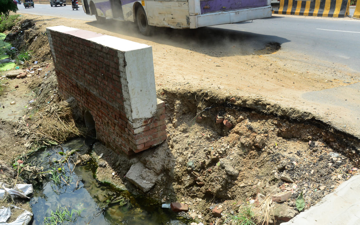 Dhansee Bridge on the Cantt of the High Court Flyover