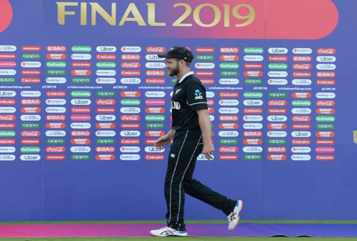 Sachin tendulkar appreciates kane williamson during world cup final post match ceremony