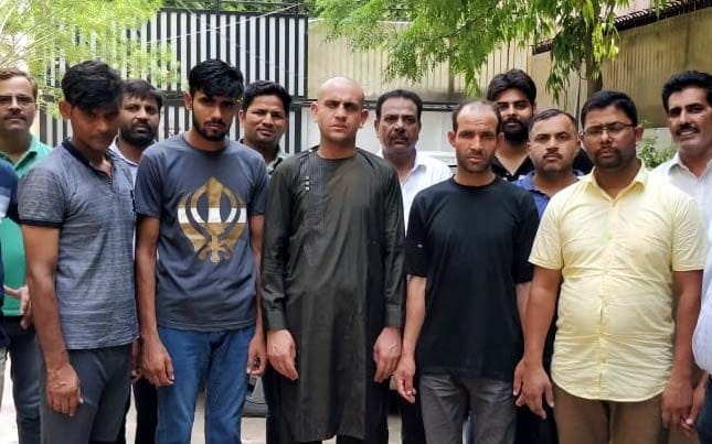 Two People arrested with Marijuana of 1.50 crore, Delhi