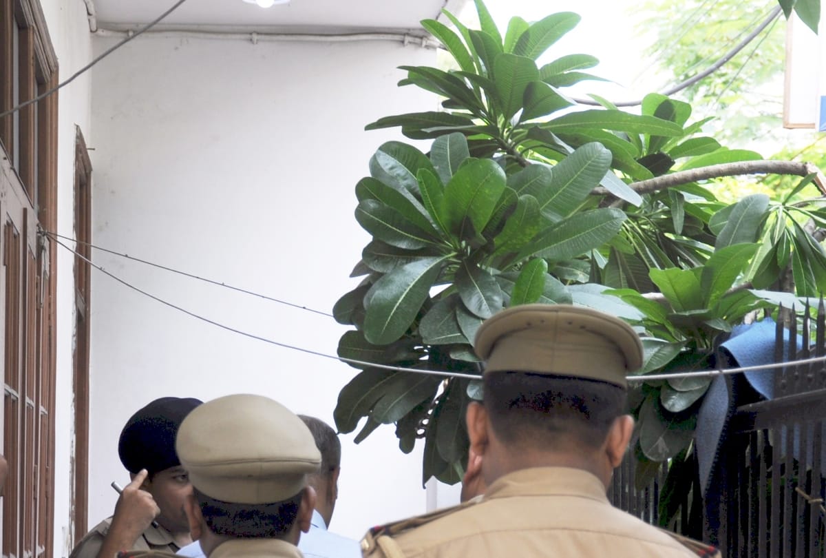 UP News: truth behind the death of manager of midland hospital in lucknow