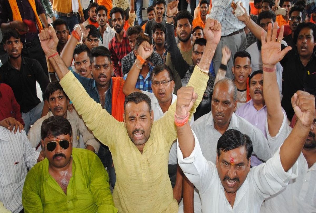 Bajrang Dal, VHP seek ban on sale of meat during savan in agra