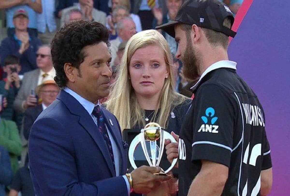 Sachin tendulkar appreciates kane williamson during world cup final post match ceremony