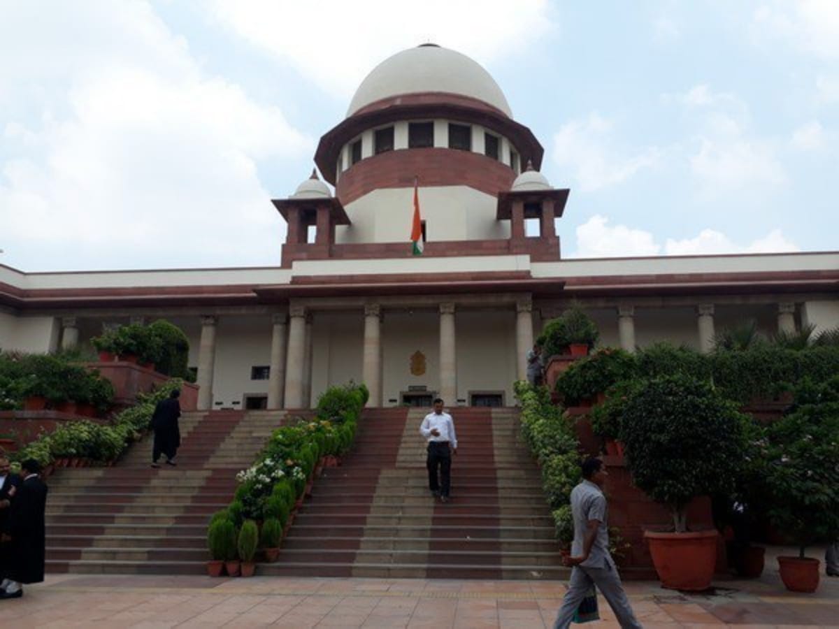 SC directs Rajasthan govt to reimburse 70 per cent salary paid to teachers of school shut in 2011