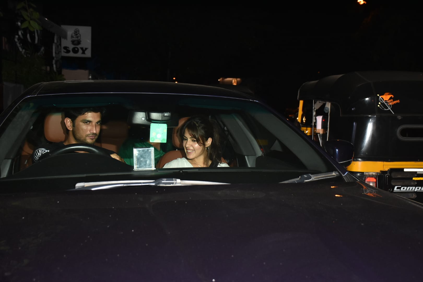 is Sushant Singh Rajput dating Rhea Chakraborty Chhichhore actor revealed in interview