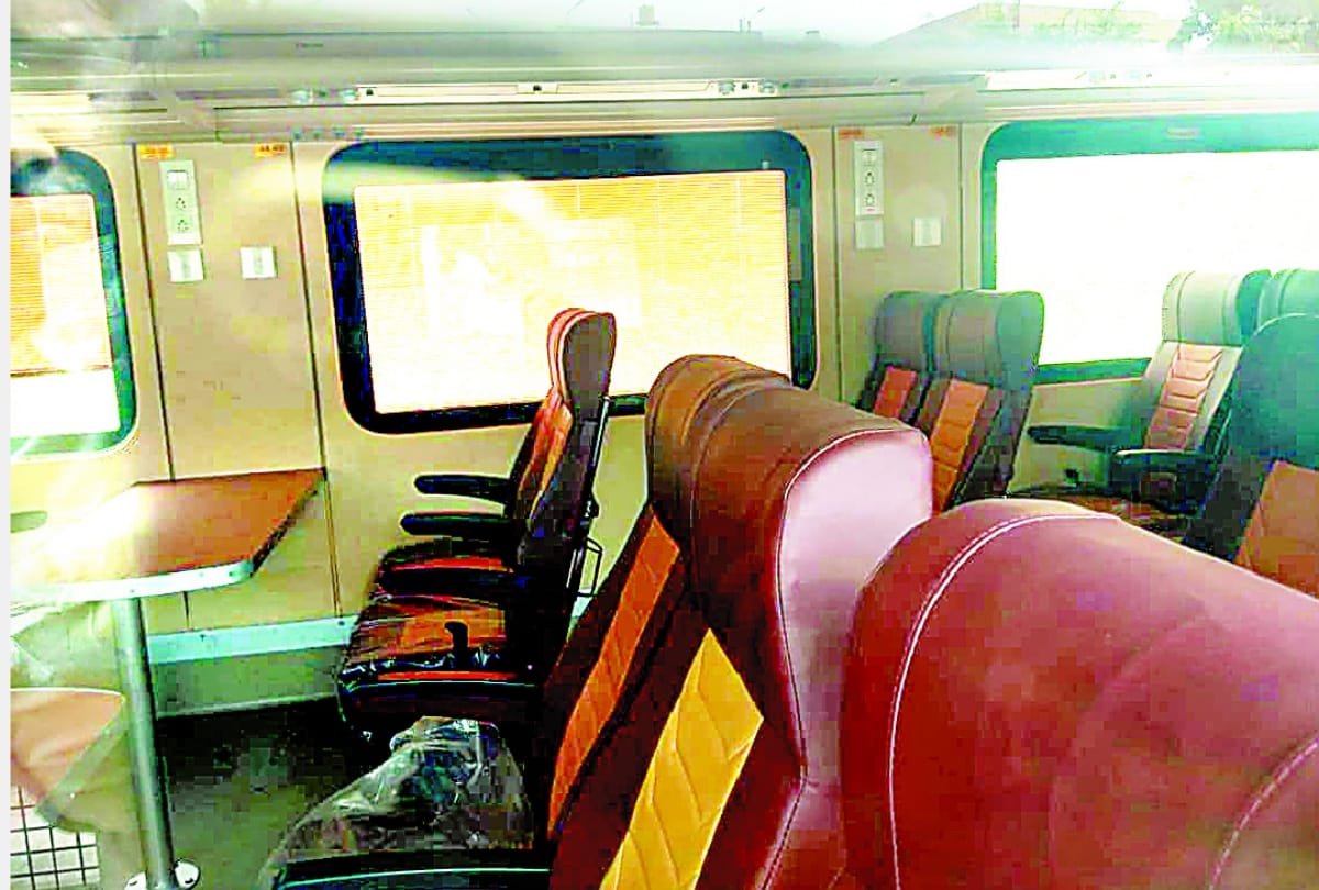 ticket counter will be set up at platform for tejas express