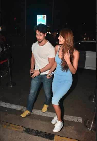 disha patani and tiger shroff spotted at restro in mumbai