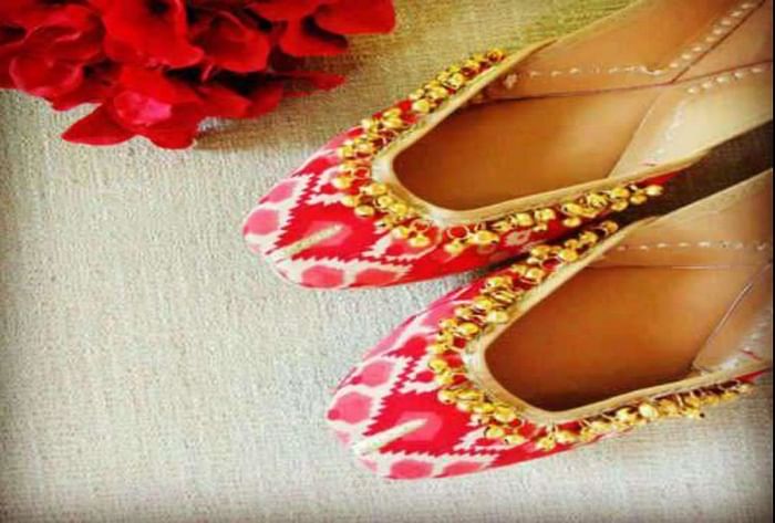 baisakhi-2023-wear-these-types-of-footwear-with-ethnic-wear-on-baisakhi-you-will-look-stylish