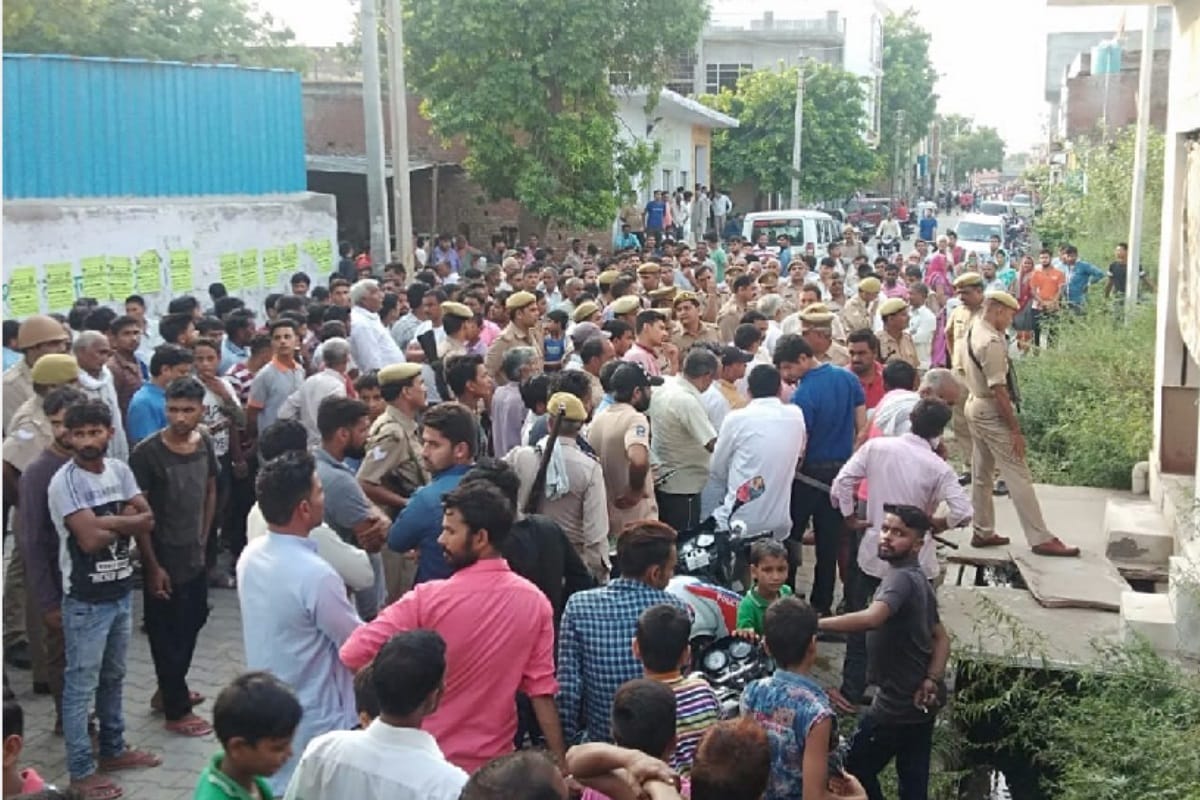 Murdered of retired clerk in a village of Baghpat district
