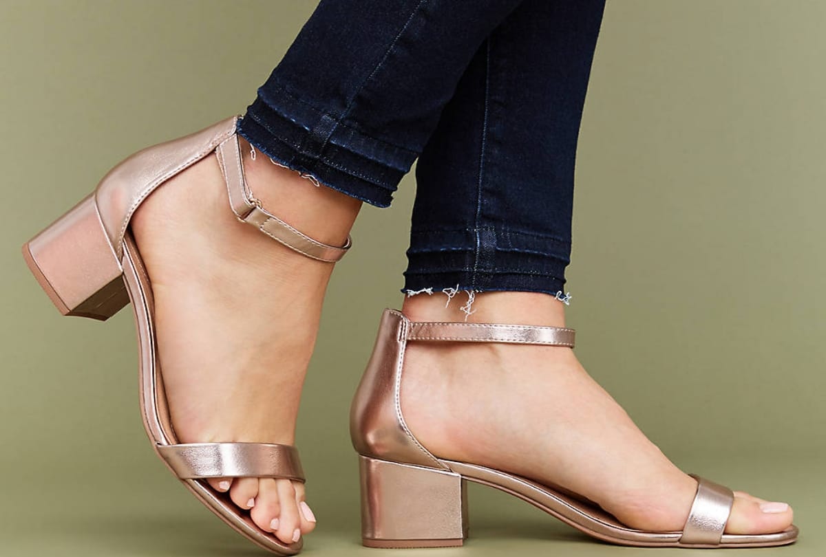 tips to buy footwear for party function or wedding