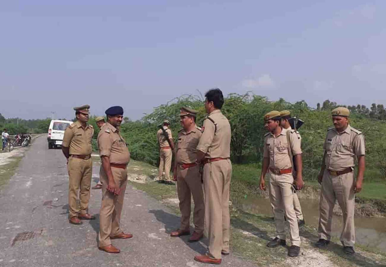 contractor shot dead in unnao