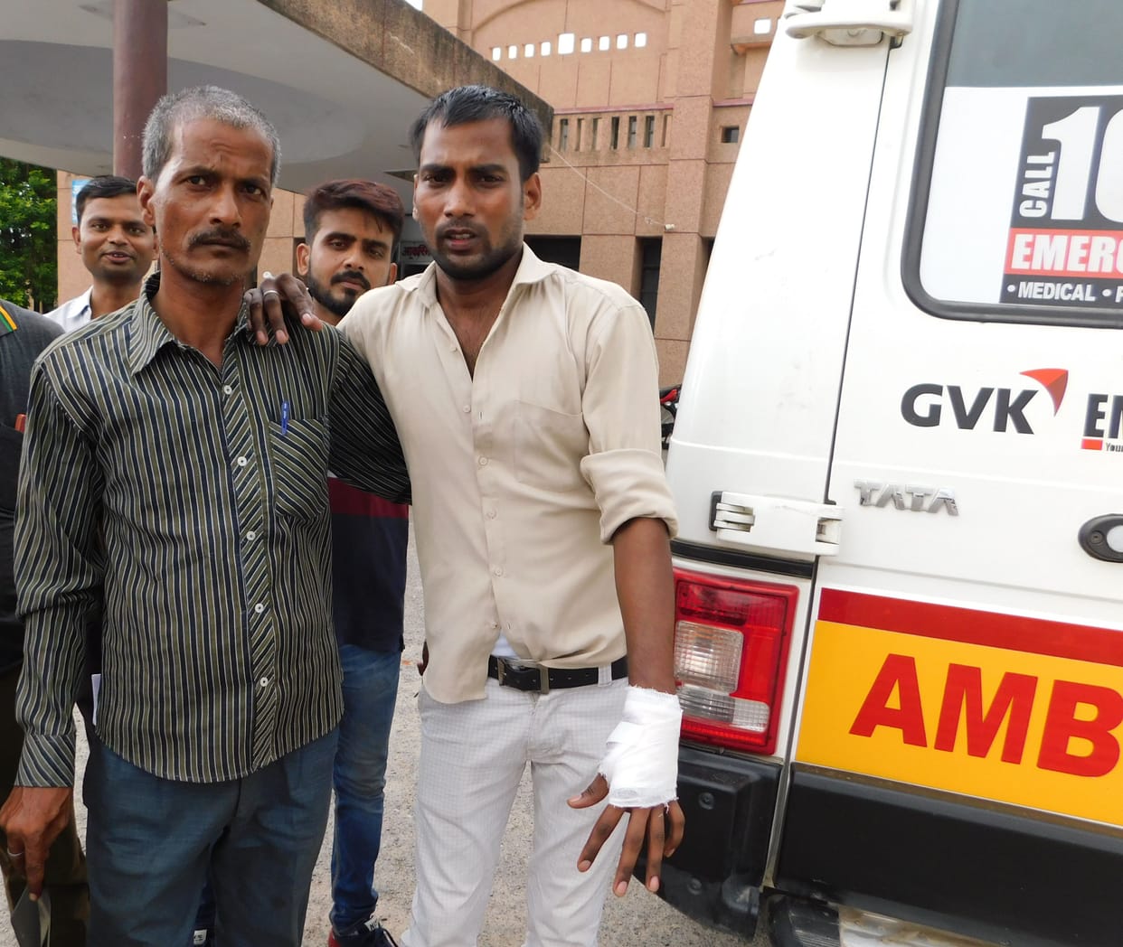 kanpur dehat 108 ambulence