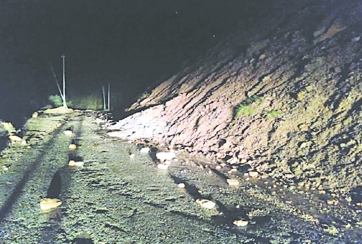 landslide on chandigarh manali highway at mandi himachal