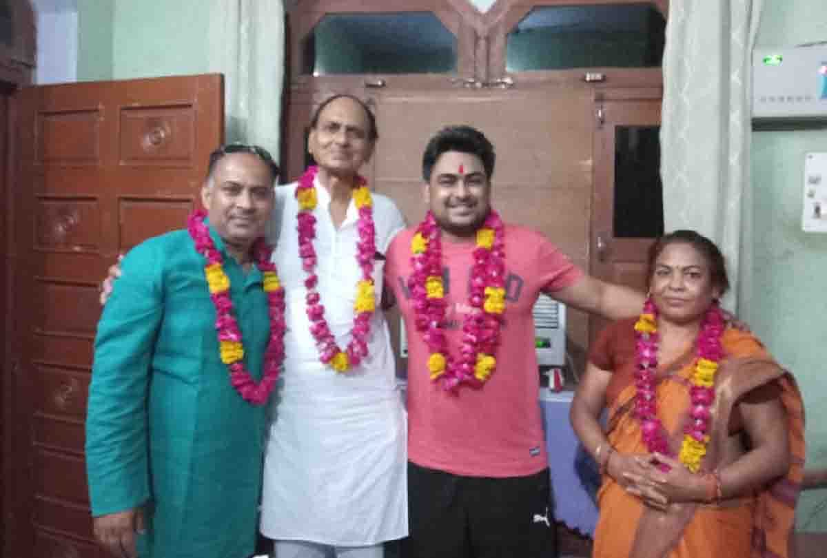 etawah ambar rana get 176 rank in pcs j 2018 exam