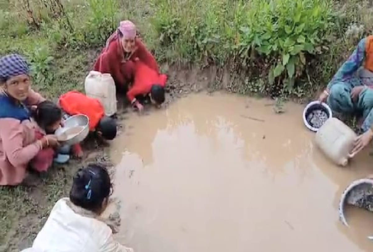 CS bk agrawal seeks report in Contaminated drinking water viral video of mandraan mandi