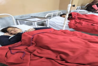 10 students  of JNV theog shimla suffering from vomiting-diarrhea