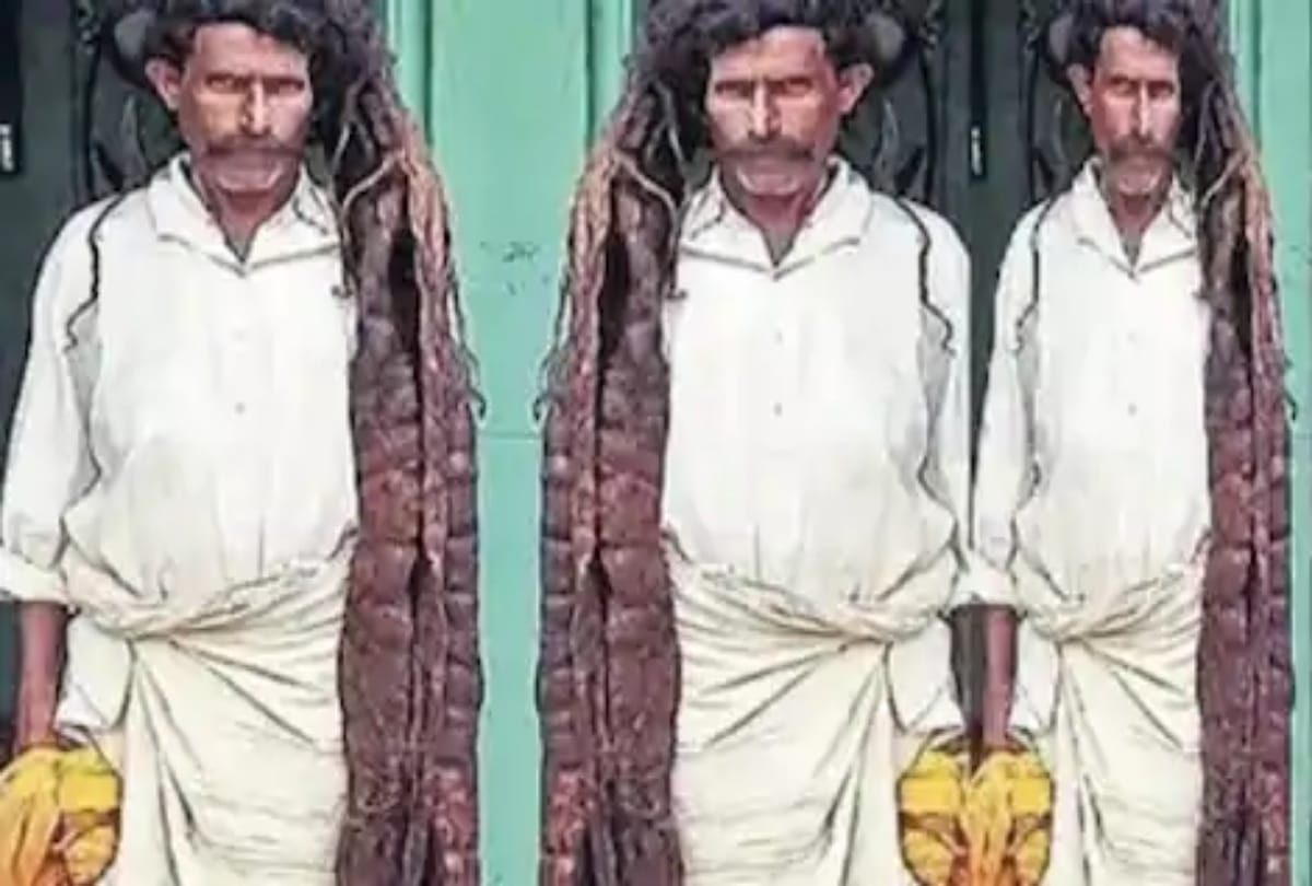 man have long hair know as jatawala baba in bihar