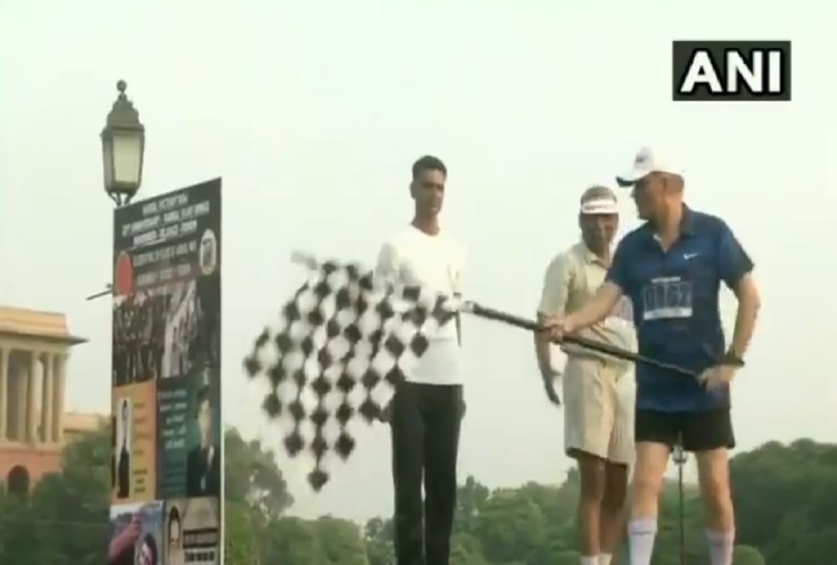 Kargil victory run flagged off from Vijay Chowk