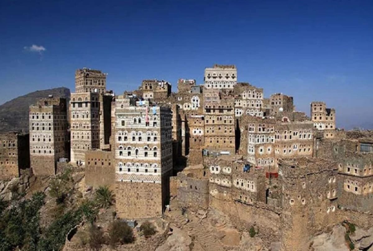 5 most dangerous and weird places where people lives