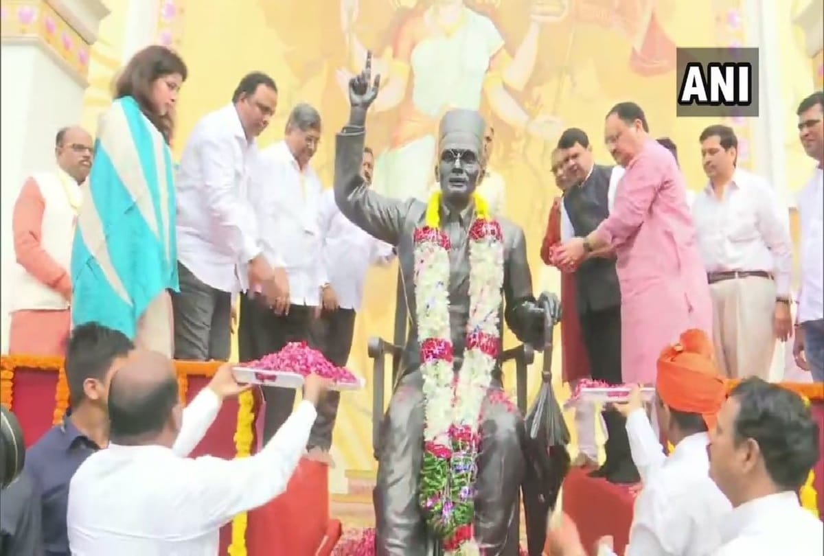 BJP Working President JP Nadda and Fadnavis paid tribute to Veer Savarkar and Balasaheb Thackeray