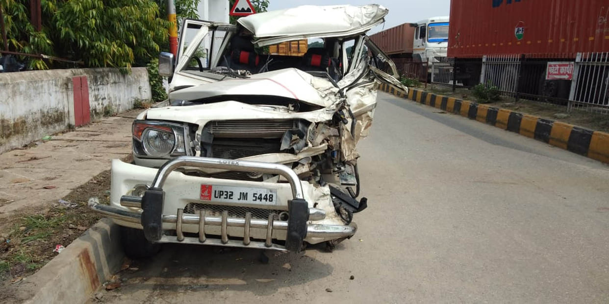two dead and 4 injured in accident