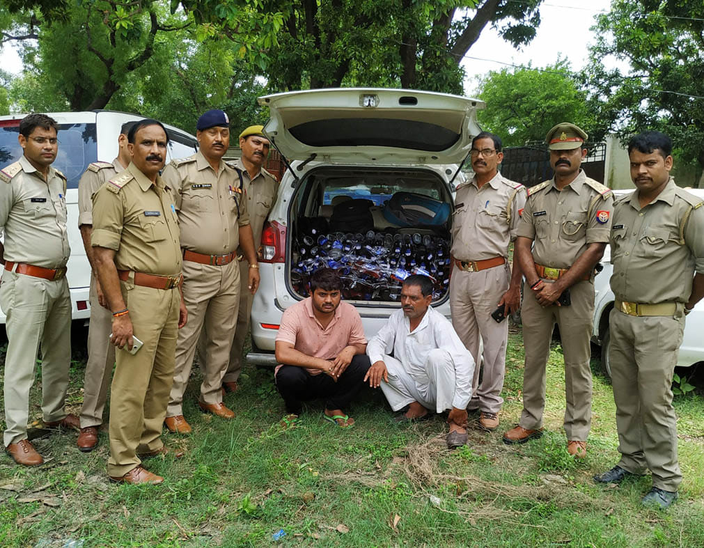 recovered liquor of 7 lac, two arrested