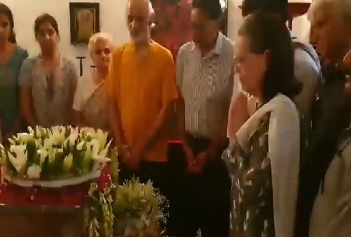 Sheila Dikshit Struggling For The Congress Party Till Her Last Breath