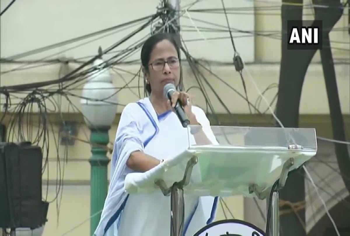 Mamata Banerjee address a rally in Dharamtala, attacks on BJP for Lok Sabha Elections