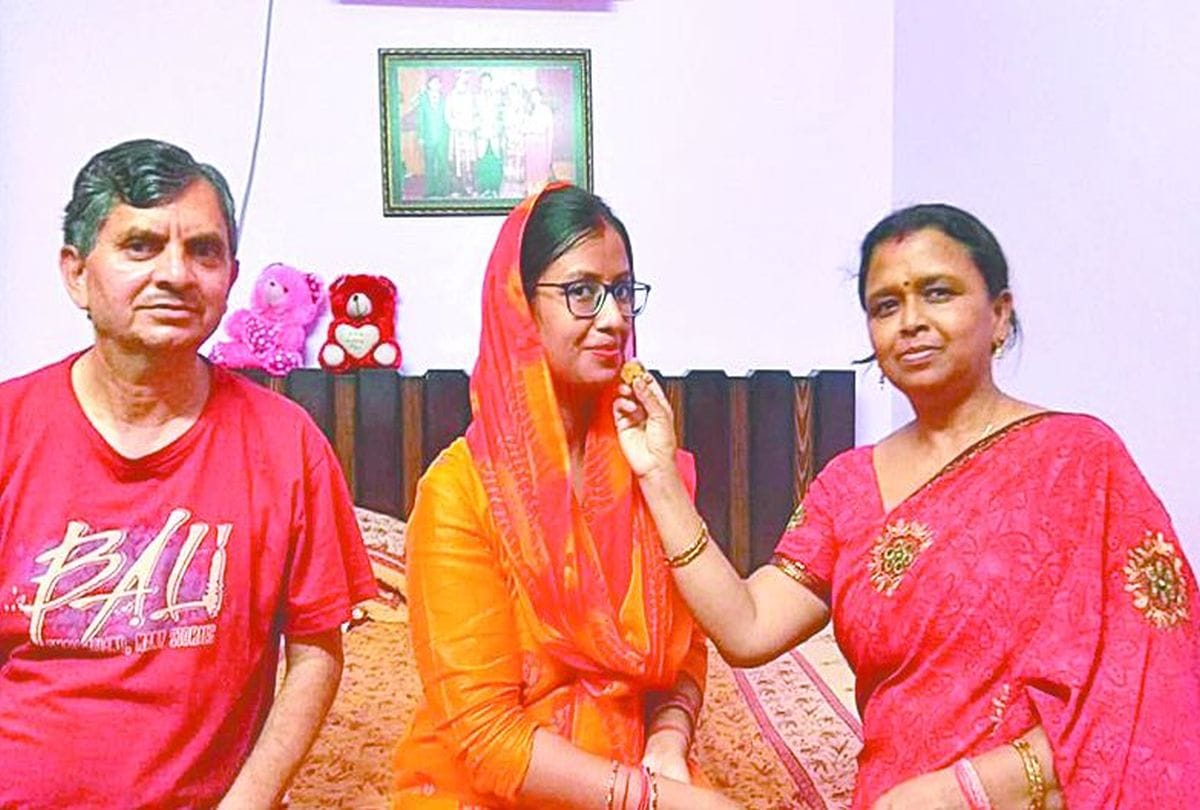 Shubhangi Gupta get 94 Position rank in UP PCS J Exams 2018