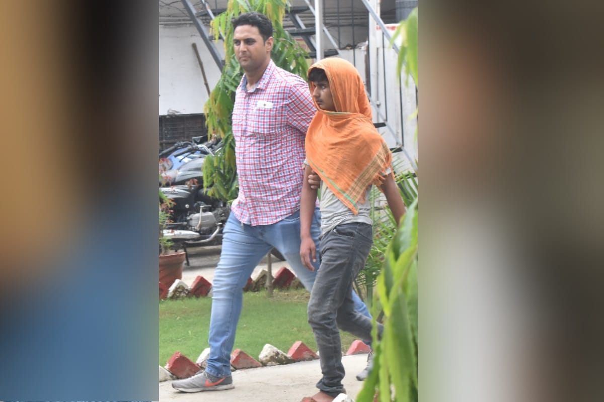badmash made hostage a student in Meerut, but caught by police after they made a mistake