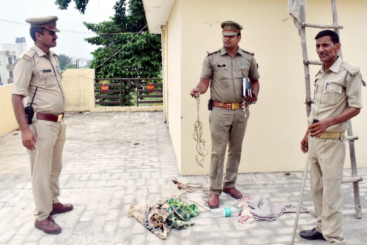 servant wrote cript of kidnapping of student in Meerut, Police arrested five