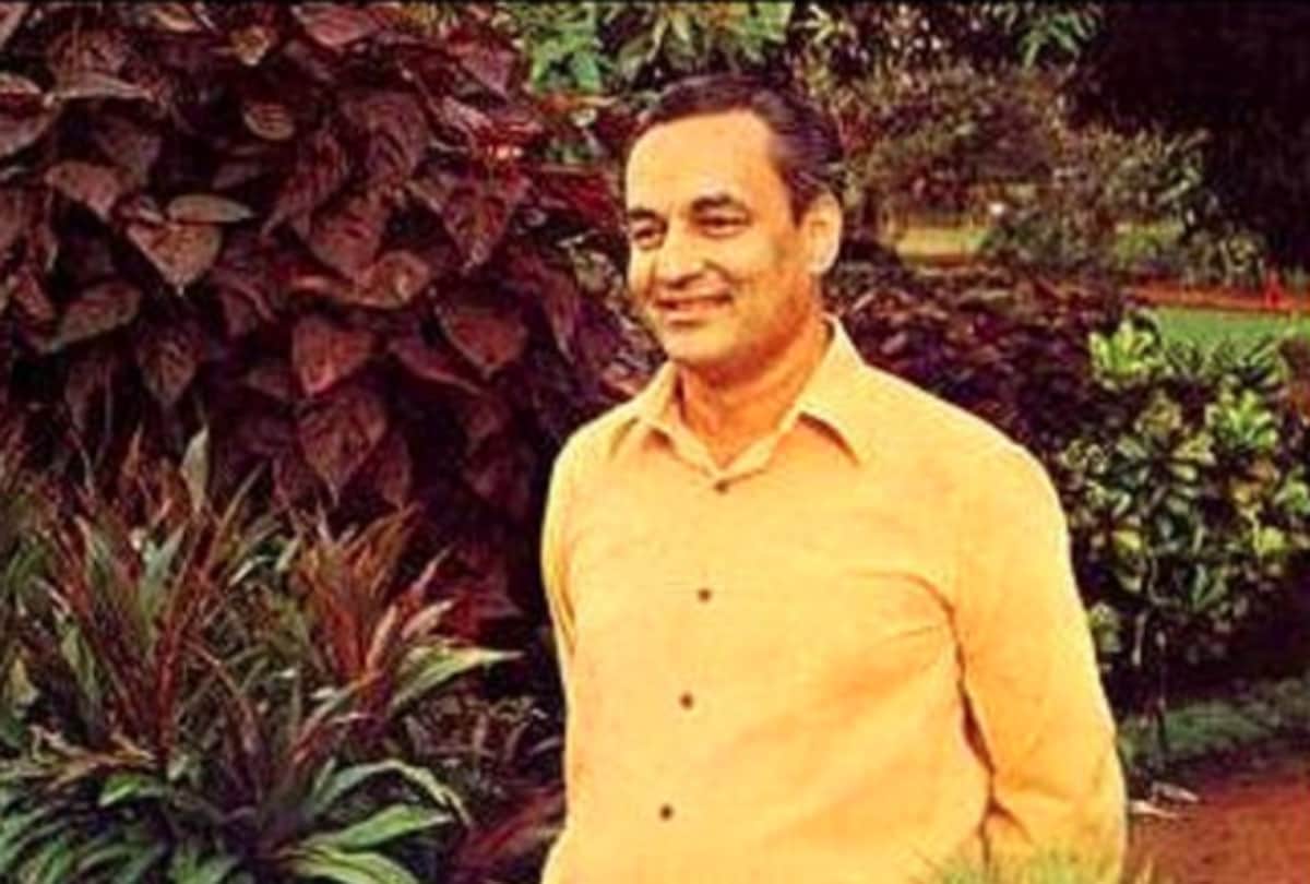 Mukesh Birthday Singer Mukesh Made Raj Kapoor Superstar