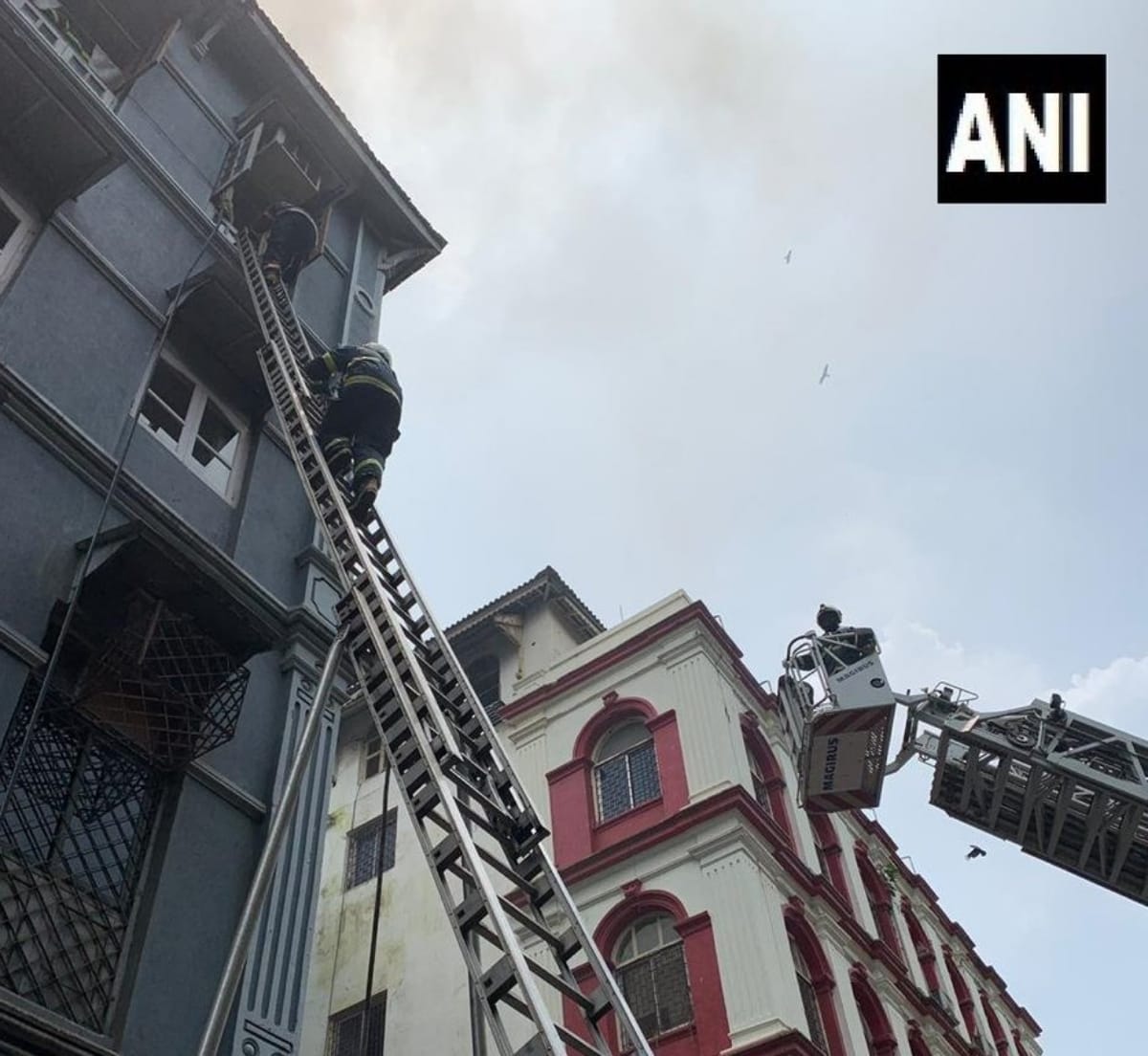 Level-2 fire breaks out on the 3rd floor of Churchill Chamber building in Mumbai