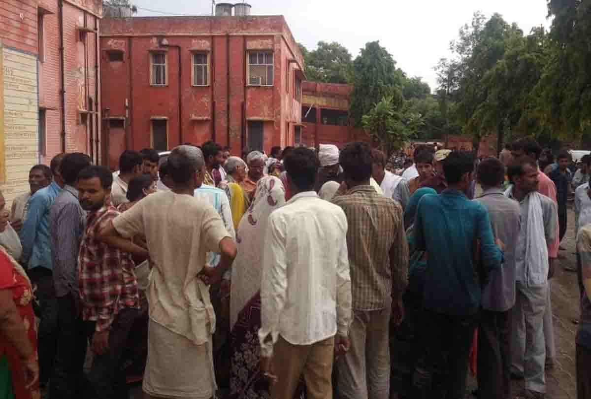 Lightning and dust storm hits Uttar Pradesh at least 24 people killed