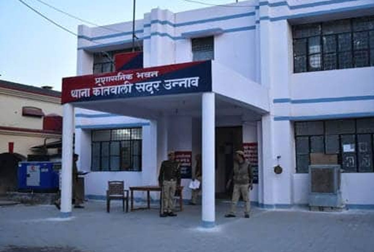 police catch couple doing obscene behavior in hospital