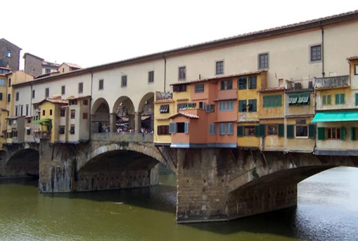 5 most dangerous and weird places where people lives