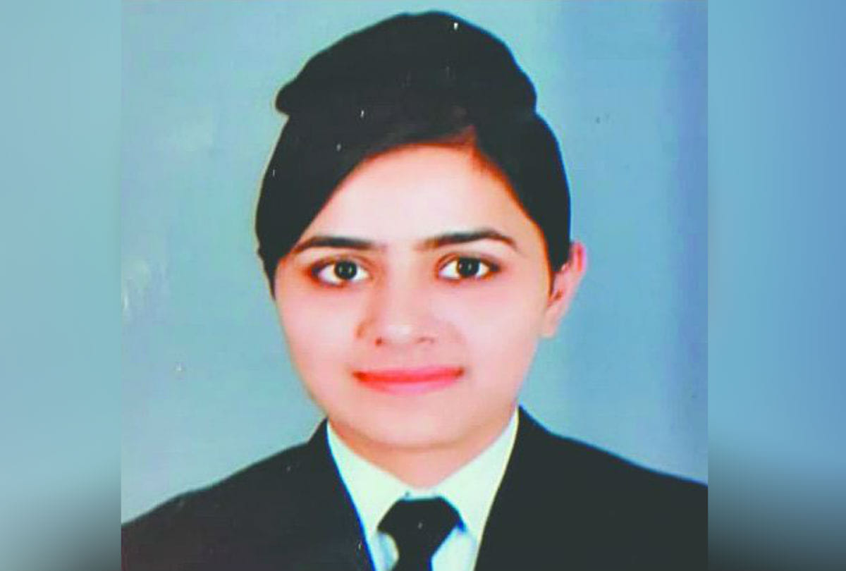 Shubhangi Gupta get 94 Position rank in UP PCS J Exams 2018