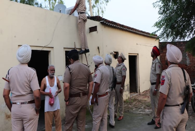 Police Raid In Two Villages Of Jalandhar Against Intoxication