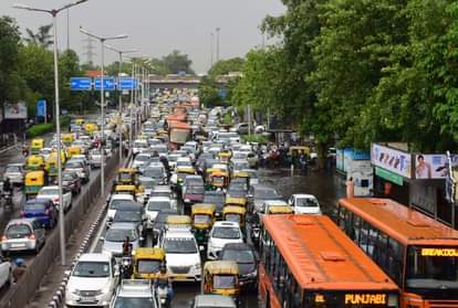 जाम से हो रही लोगों को परेशानी