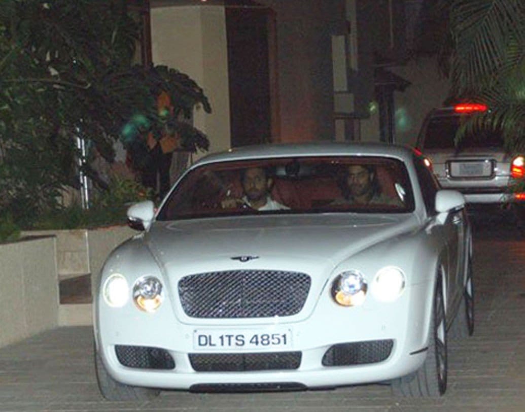 From Amitabh Bachchan to Taimur, these bollywood celebrities received Luxurious car gifts