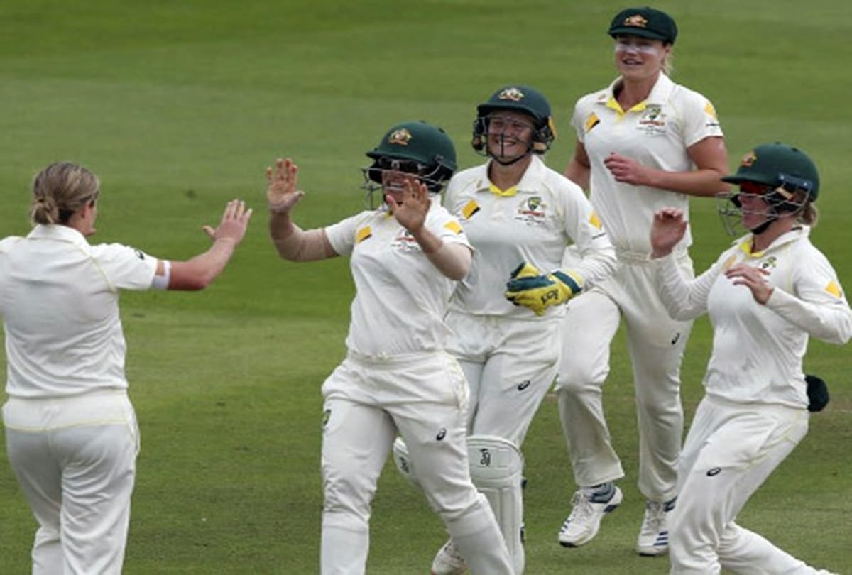 Australia retain women's Ashes after draw in only Test vs England