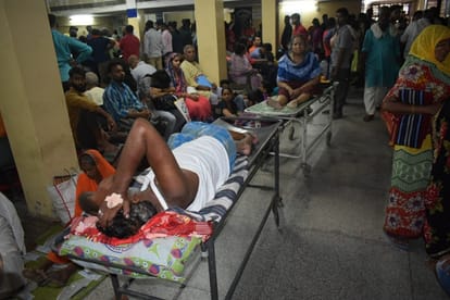 BHU hospital resident doctors on strike for no implement on seventh pay commission varanasi