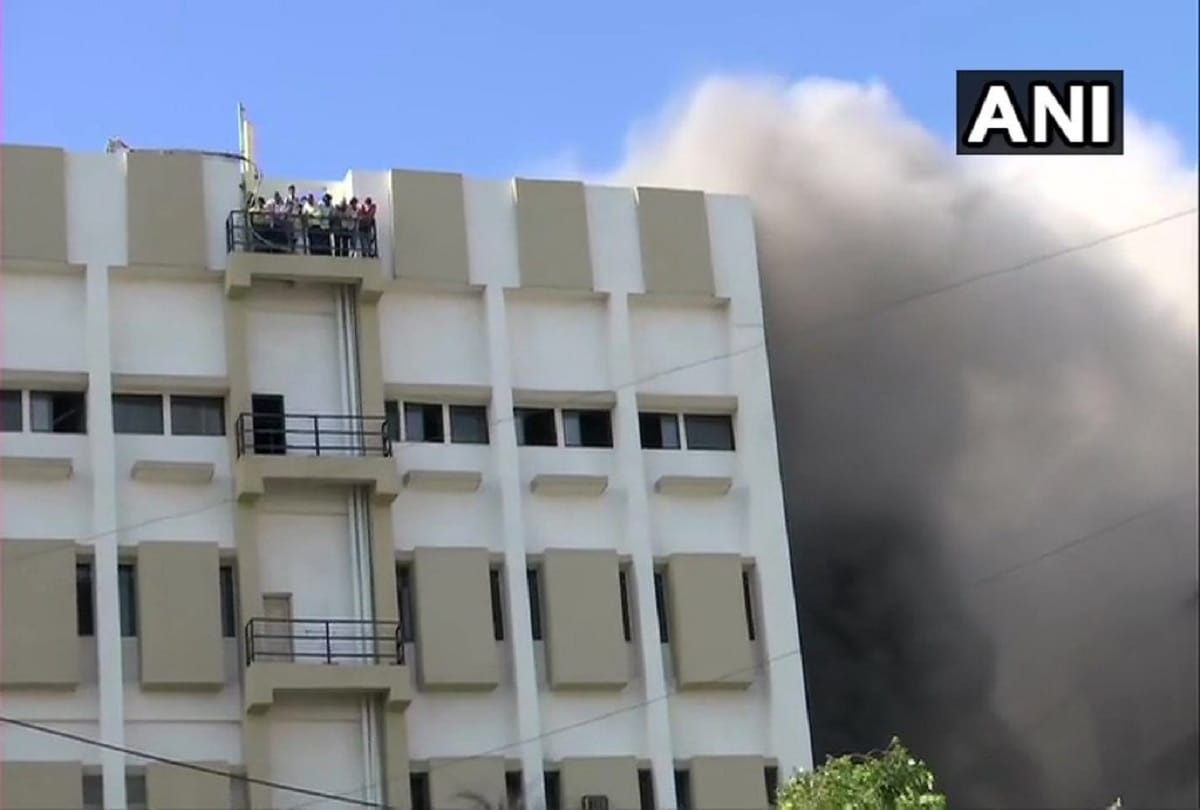 Mumbai: A level 4 fire has broken out in MTNL Building in Bandra