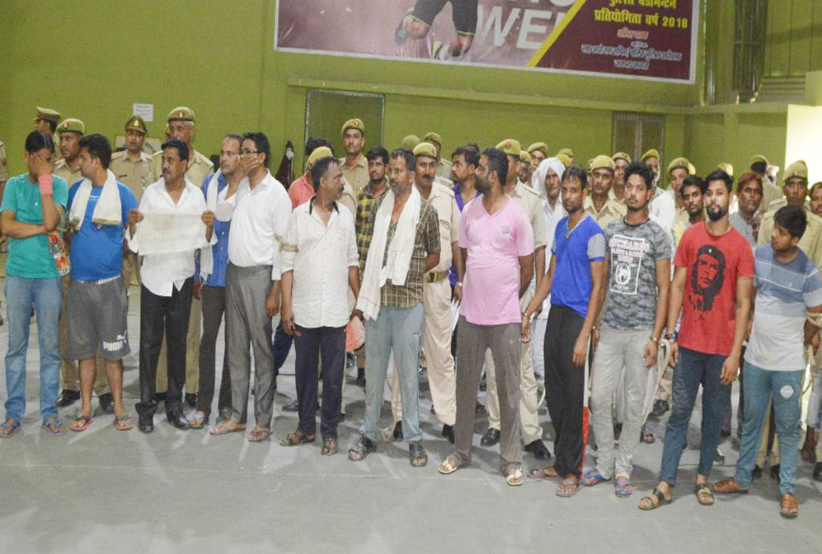 agra police arrested more than four hundred criminals within 15 days
